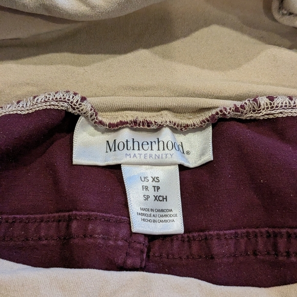 Maroon Motherhood maternity pants - Picture 2 of 3